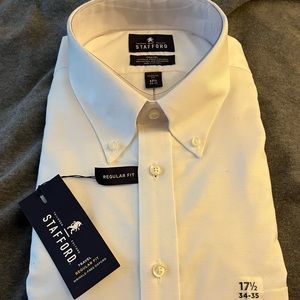 New Stafford Button Down dress shirt. 171/2 neck.  34-35 Regular Fit.